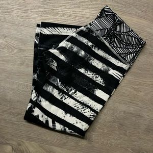Lululemon crop leggings